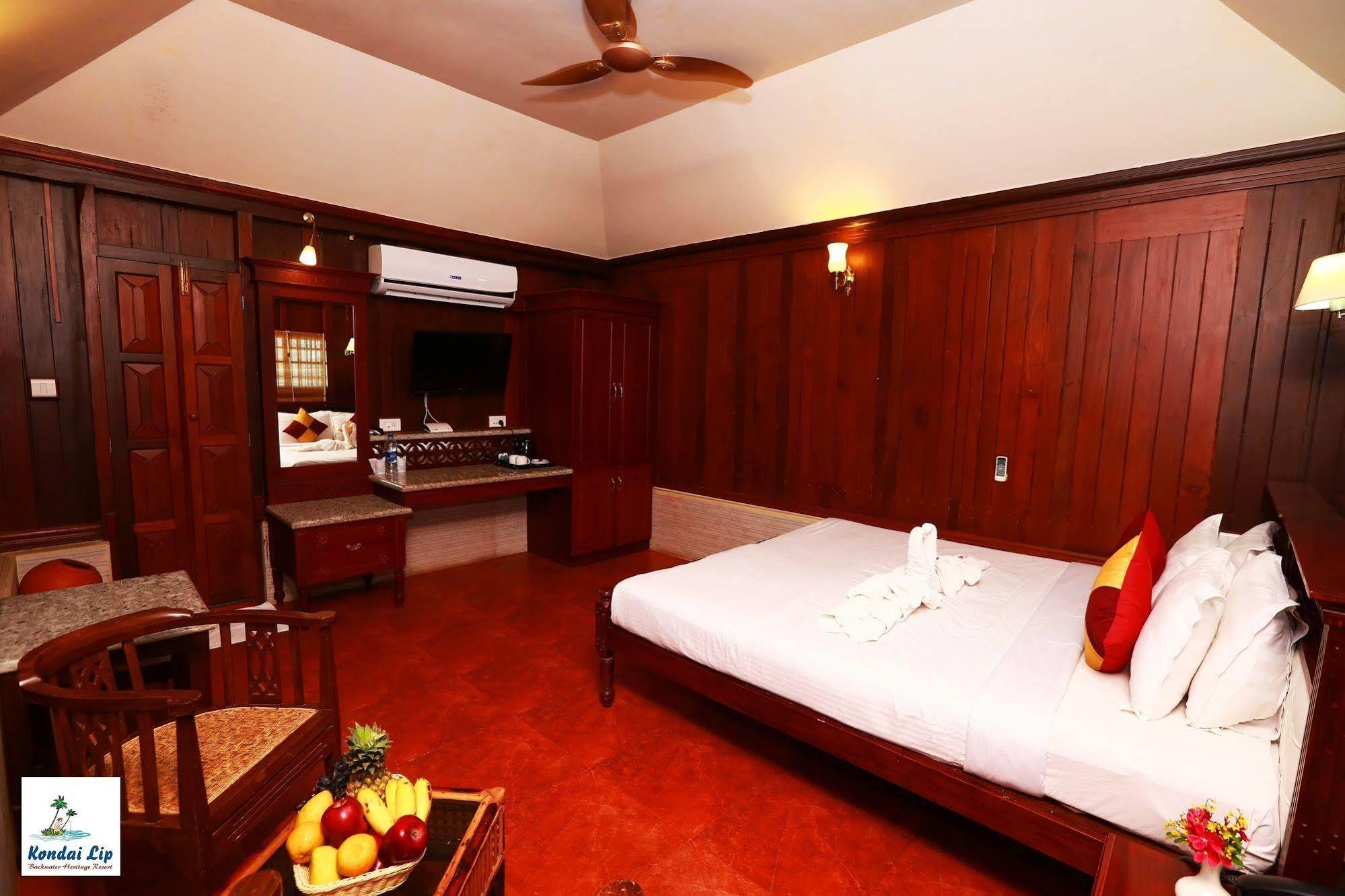 Kondai Lip Backwater Heritage Resort Kochi 外观 照片